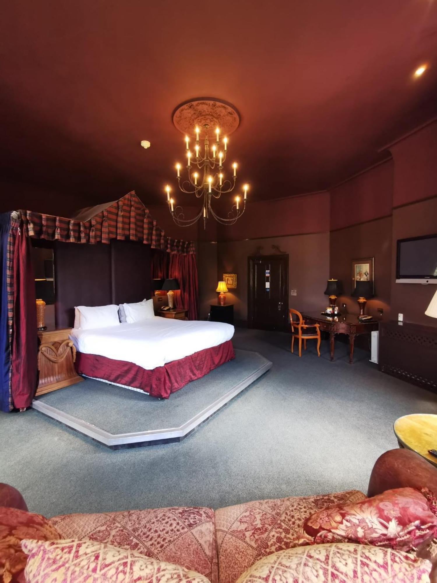 Ruthin Castle Hotel And Spa Kültér fotó